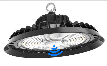 HB4 UFO High Bay Light Tích hợp cảm biến chuyển động Cắm và chạy Vòng lặp Treo Trần Treo