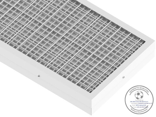 Đèn thể thao LED trong nhà ISP4 với hiệu suất 140LPW là giải pháp lý tưởng cho tất cả các loại sân tennis được thiết kế để giảm hoặc trung hòa độ chói (UGR<19) và đạt được ánh sáng mặt trời gần với tự nhiên (CRI>80)