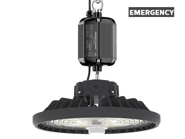 Sân thể thao Đèn pha LED ngoài trời 150LPW 200 Watt IP66 Suy giảm ánh sáng thấp